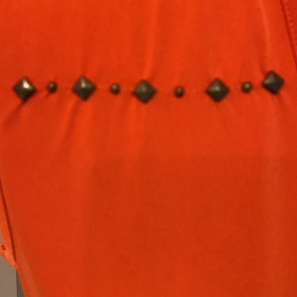 Sandra & Andre Orange Top - Picture 3 of 7